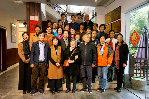 护理学院召开退休老同志情况通报会