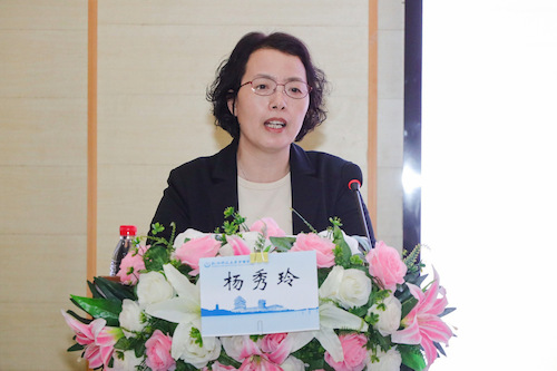 杨秀玲
