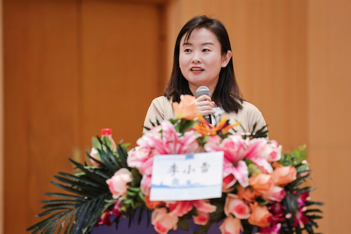 李小雪