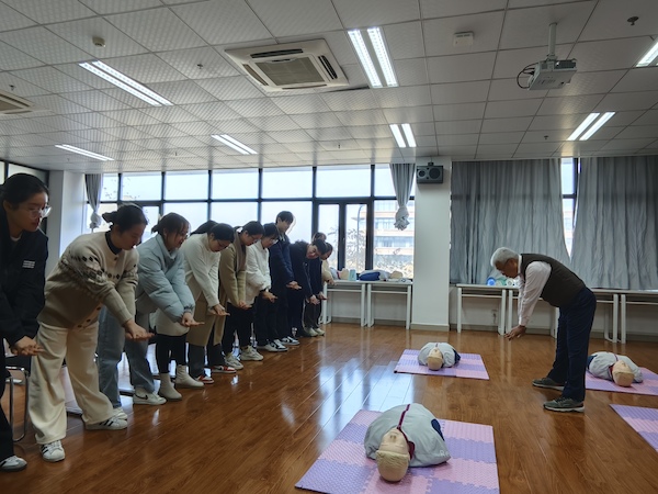 通讯稿配图3